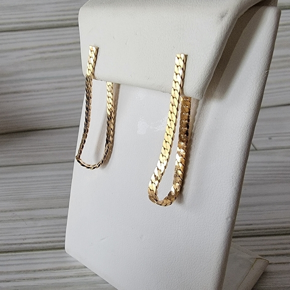 C3 Vintage Sarah Coventry Gold-tone Chain Pierced Earrings - Picture 2 of 3